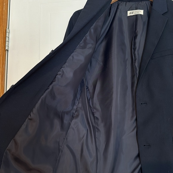 💙 Boys Dark Blue Blazer 💙 - Picture 4 of 8